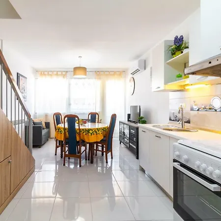 Your Vacation * Split