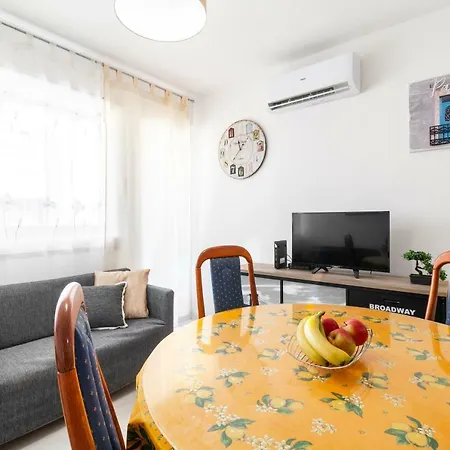 Your Vacation * Split